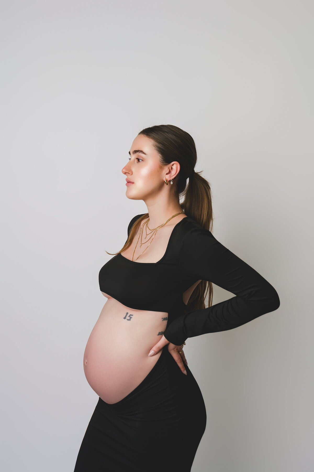 MiniAnna2023-JenniRiccettiMaternityPhoto-8649srgb-ev3000px
