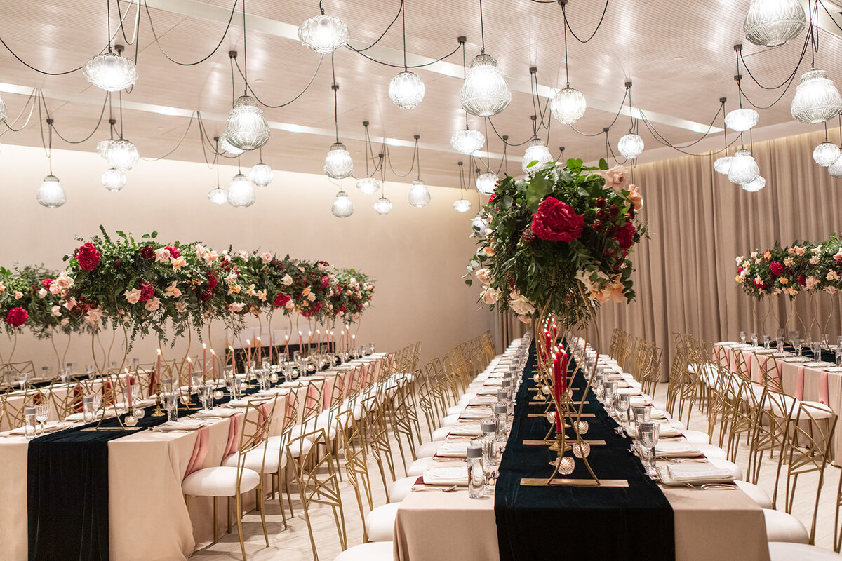 rock-your-event-wedding-styling-planner-designer-dubai-UAE-alfresco-royal-dinner-sweet-beginnings