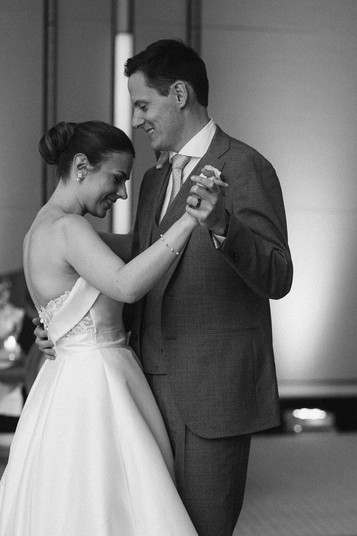 Four-seasons-wedding-Raphaelle-Granger-Luxury-Wedding-Photographer-Montreal-Toronto-37