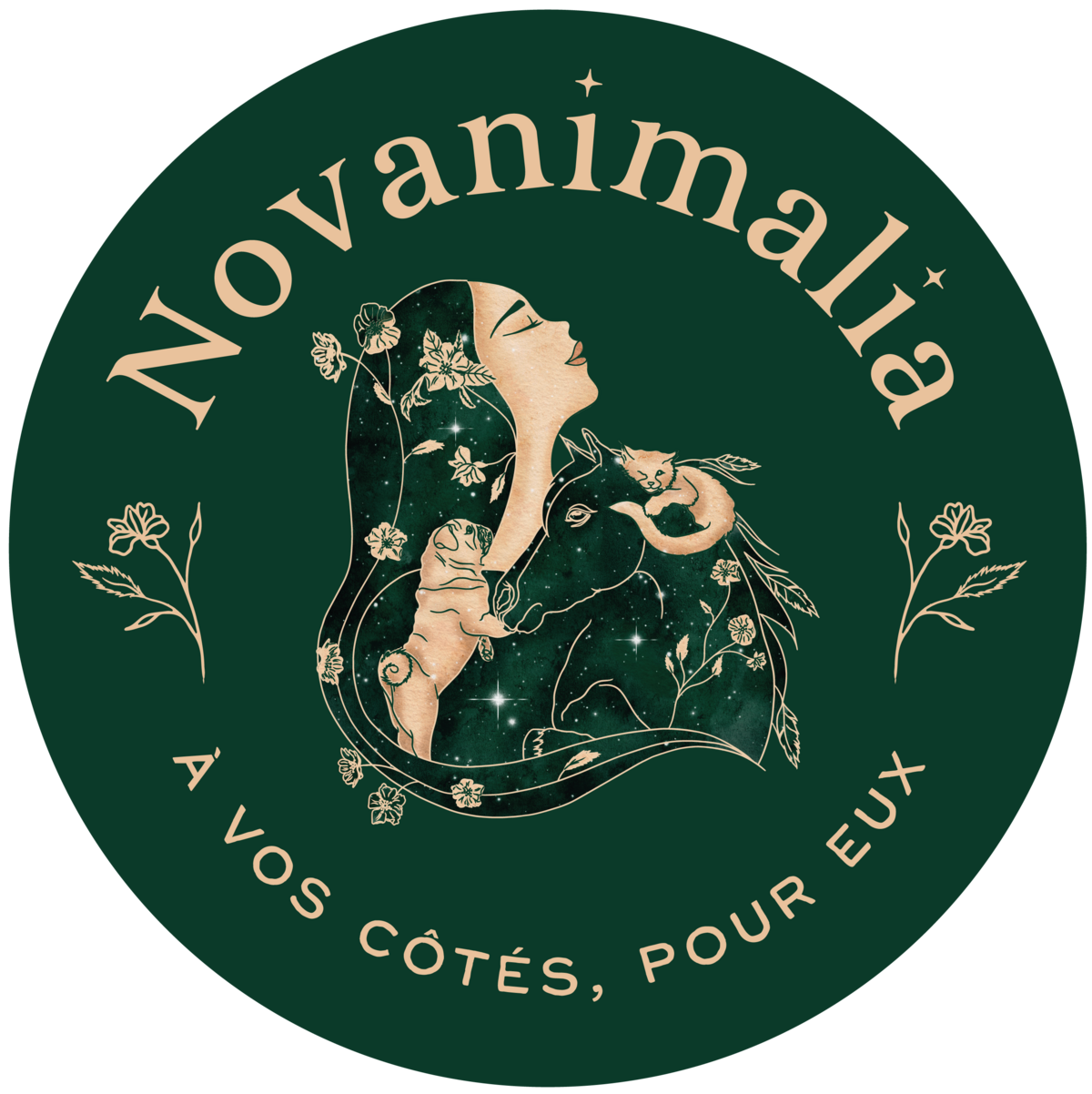 Logo-fond-vert-typo-beige_A-vos-côtés,-pour-eux
