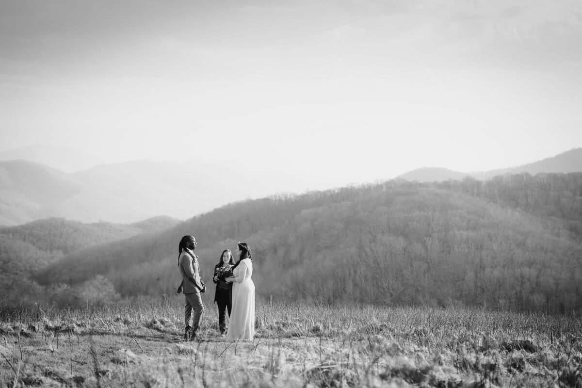 Max-Patch-Sunset-Mountain-Elopement-13