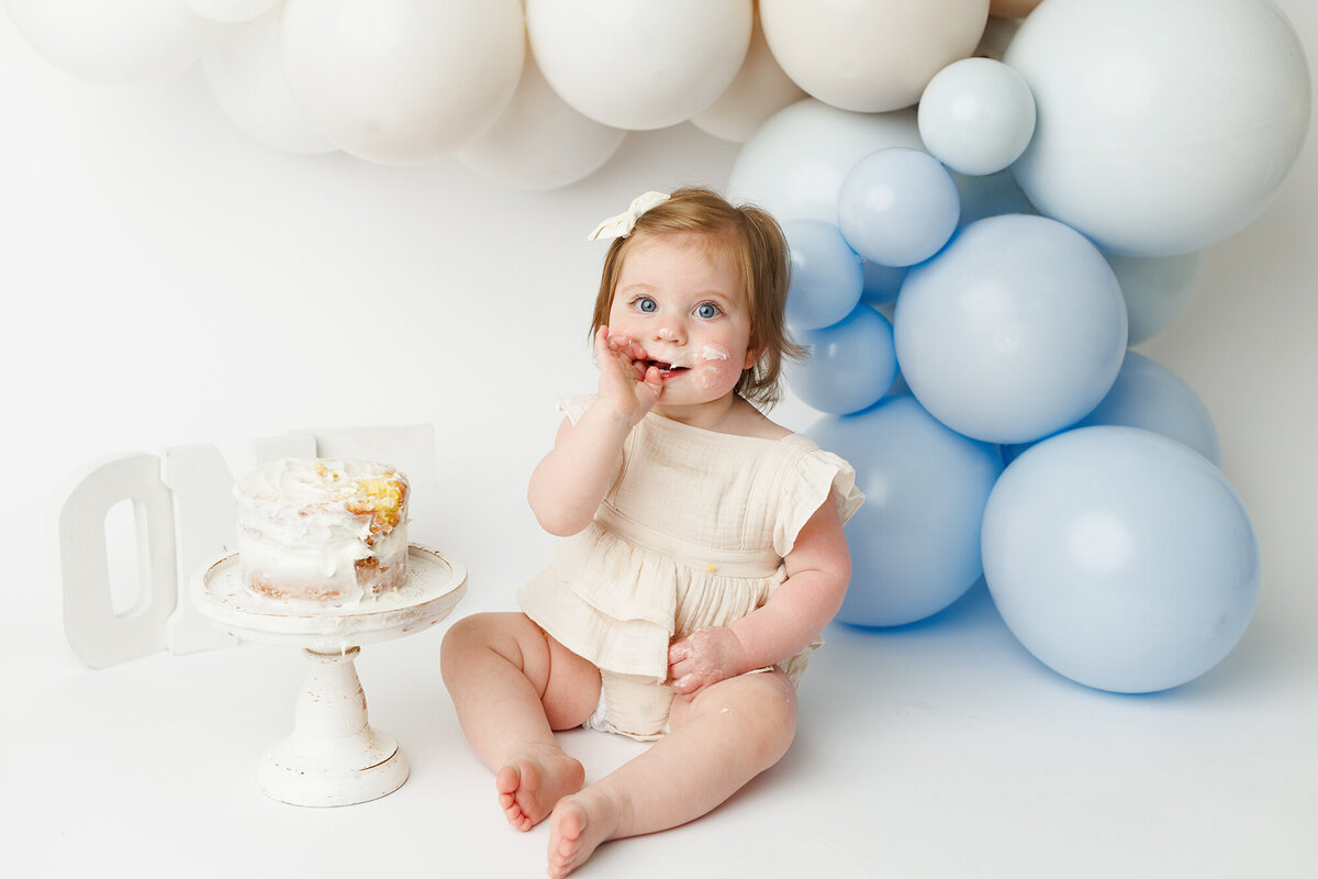 cakesmashsmileoneyear