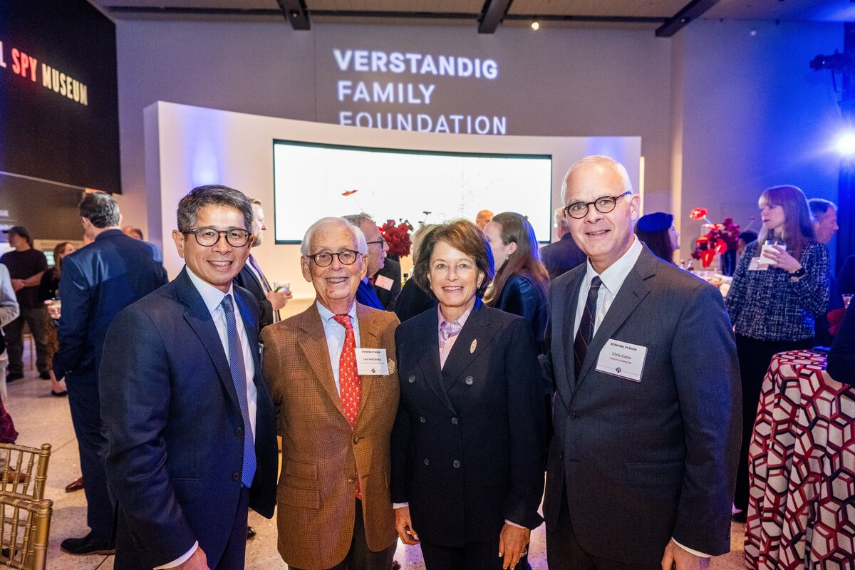 washington-dc-event-photographer-at-the-spy-museum-exhibit-opening-5
