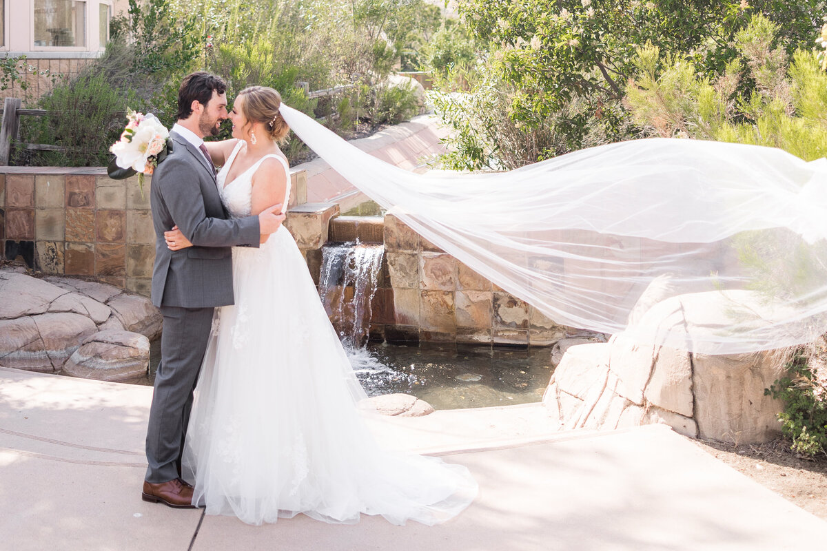 bride-and-groom-veil-flying