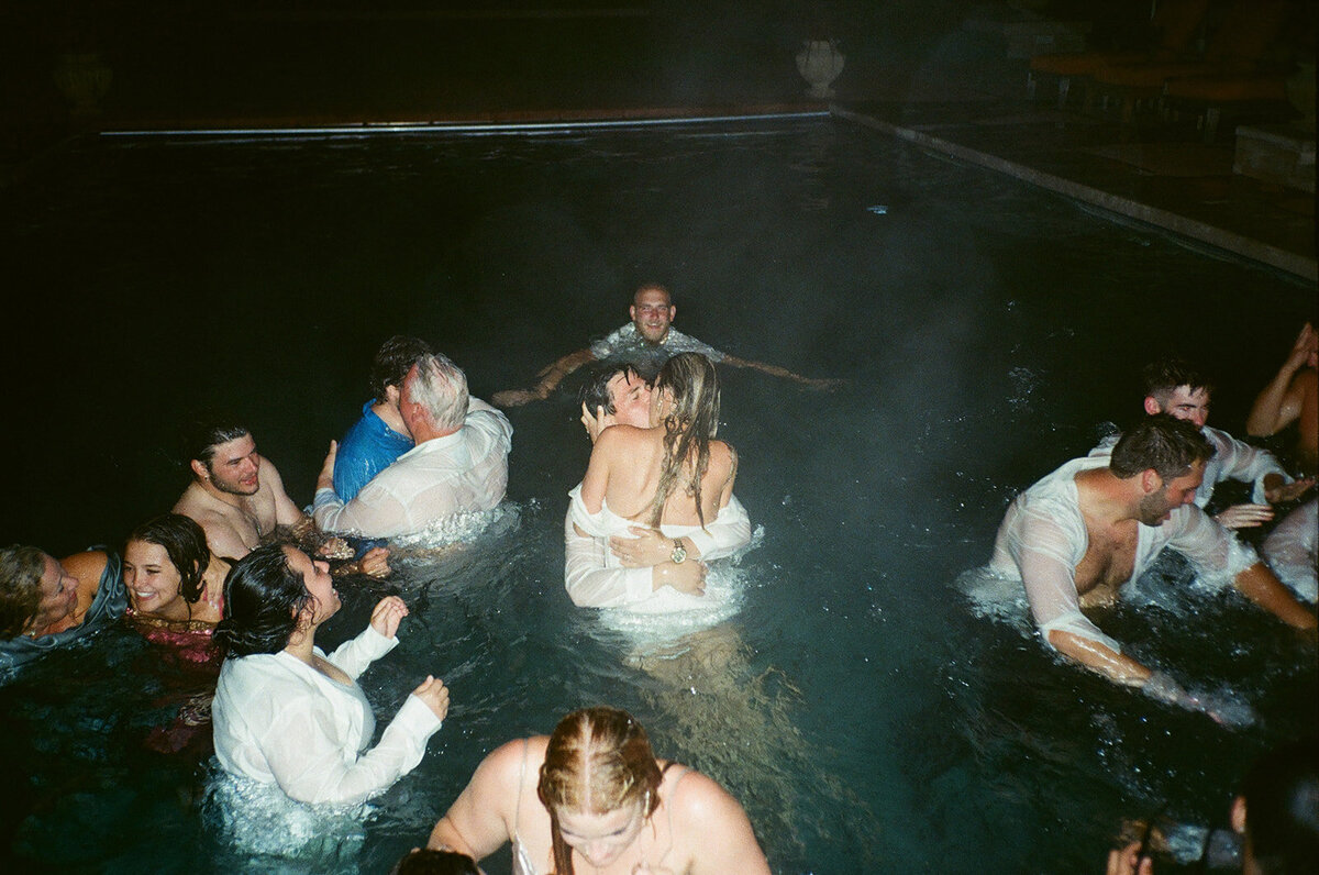 716369020015_websize (1)