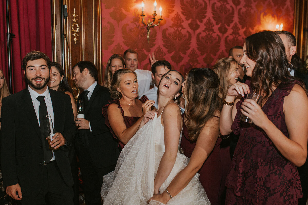 WELLING-FLORES.Wedding.EngineersClub-rcptn-237