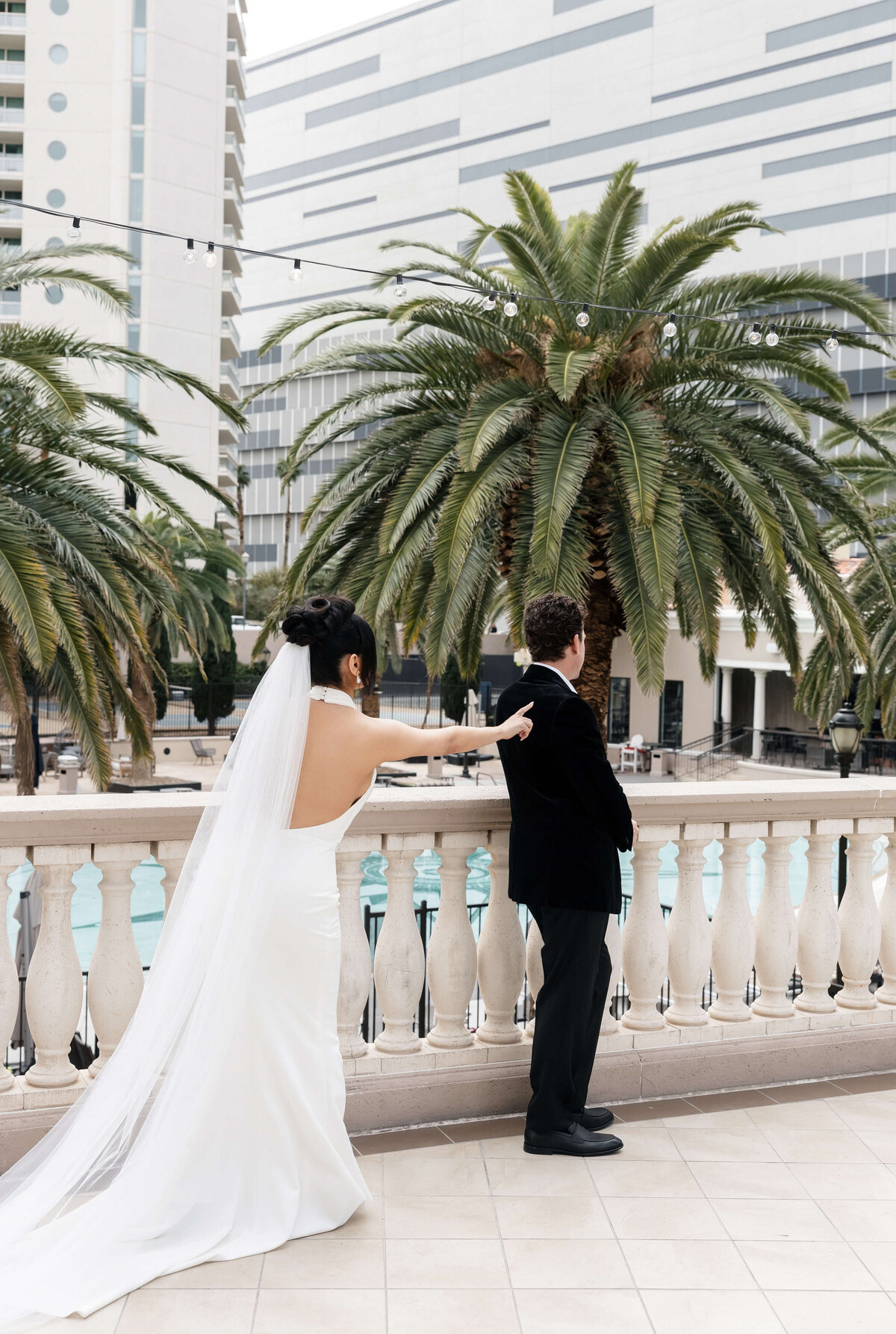 21riskyexposure_andrea-george_las-vegas-elopement-photography