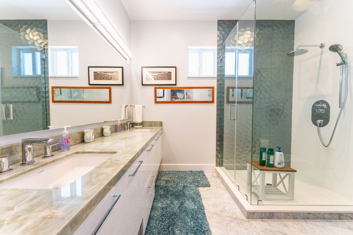Bathroom 5 (1)