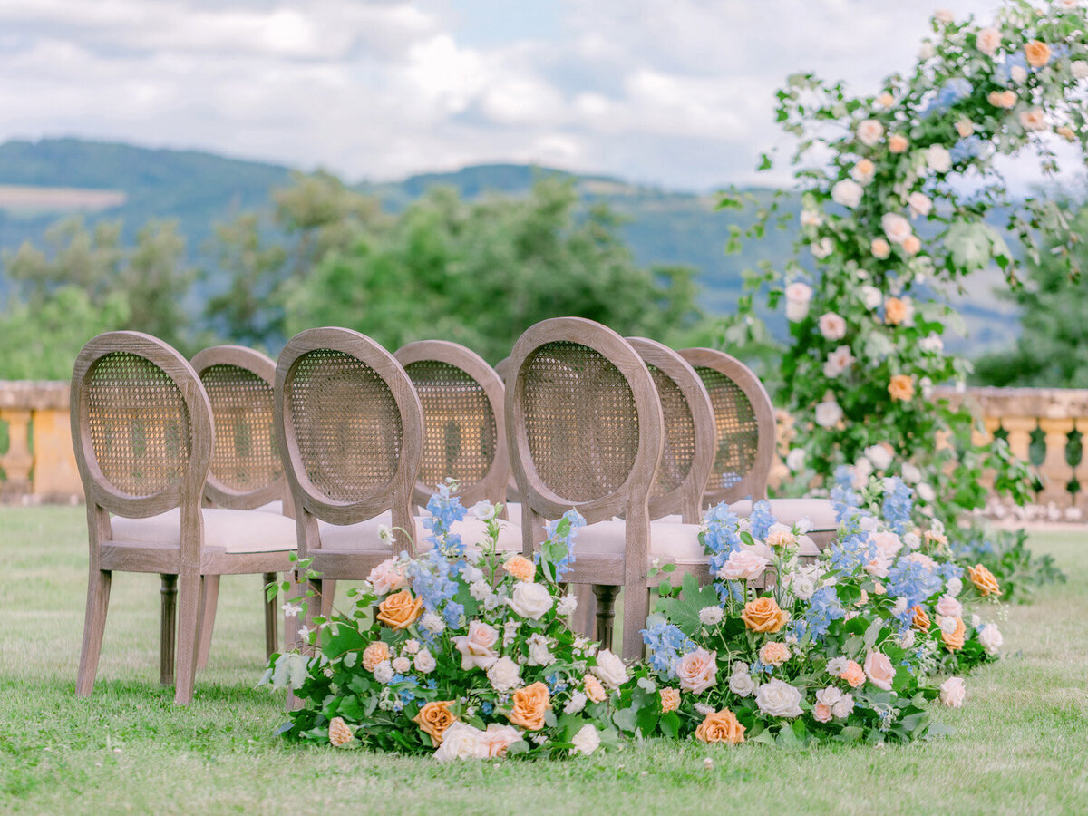 wedding venue chateau garden ceremony luxury flowers french photographer