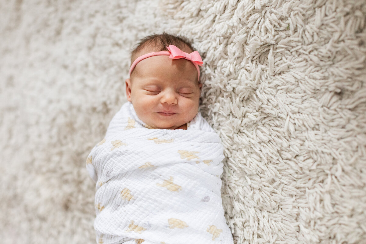 joy-jelinek-newborn-sneaks-1