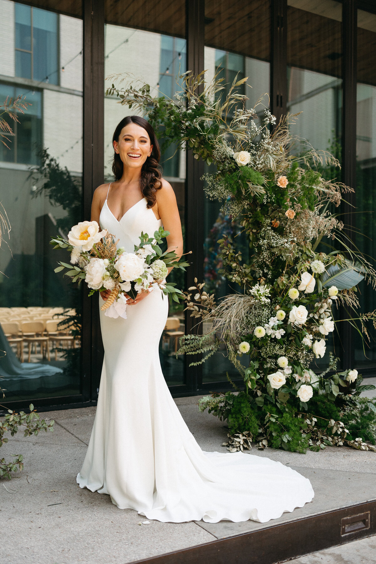 Natural-modern-south-congress-hotel-wedding-austin-photographer-leah-thomason-16