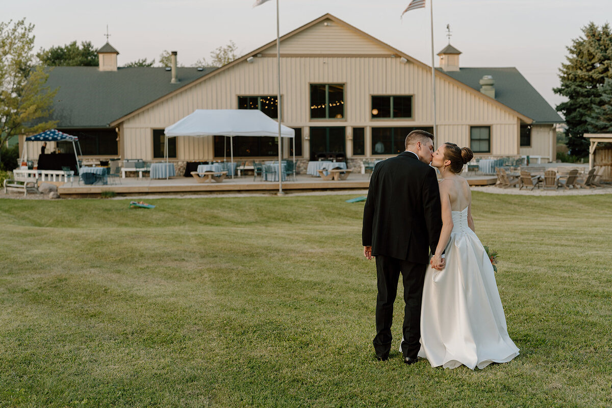 sussex-ski-lodge-wedding-157