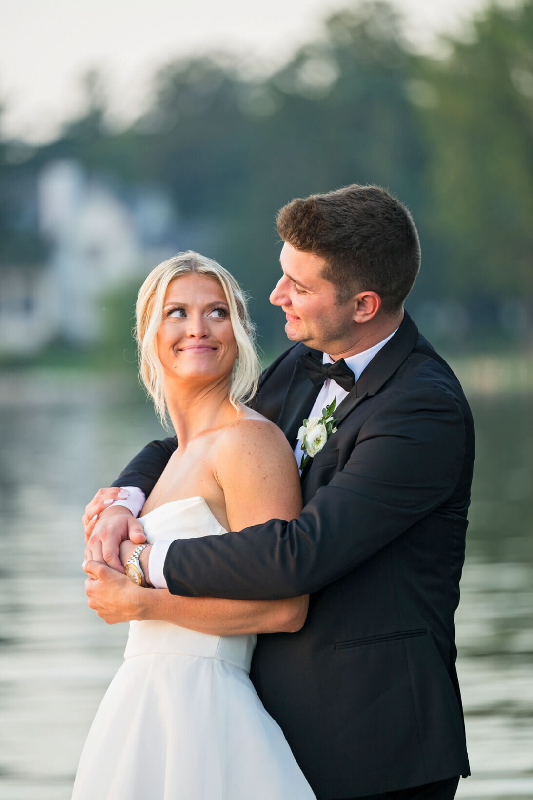 Wedding-at-The-Commodore-in-Hartland-WI-45