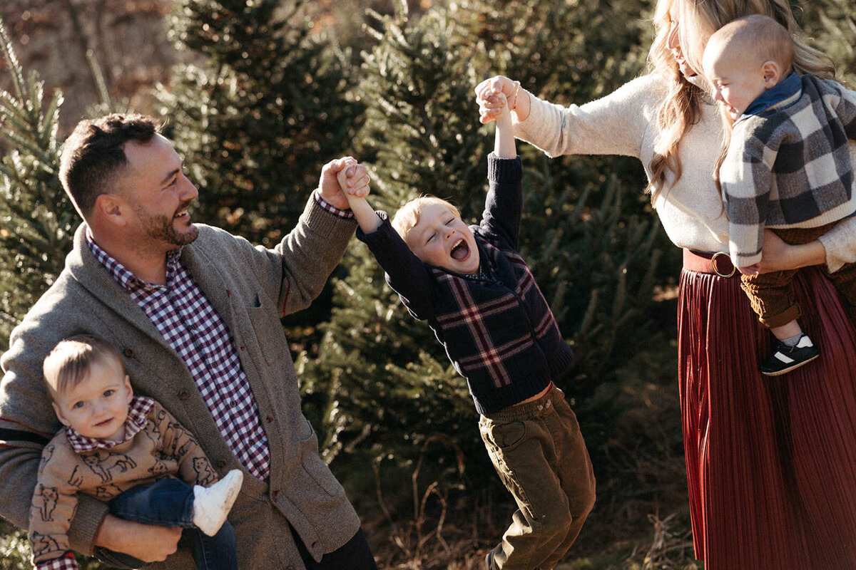 WinterMiniSessions_TheMcCalmonts-58_websize