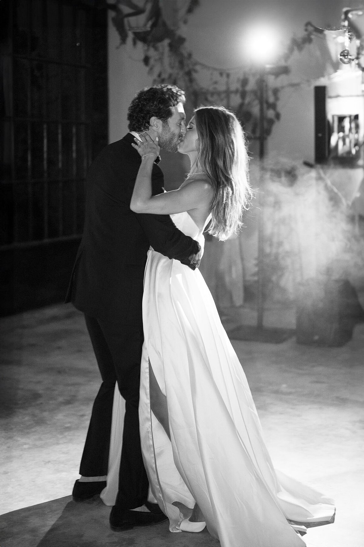 cote-azur-after-party-photographer-first-dance