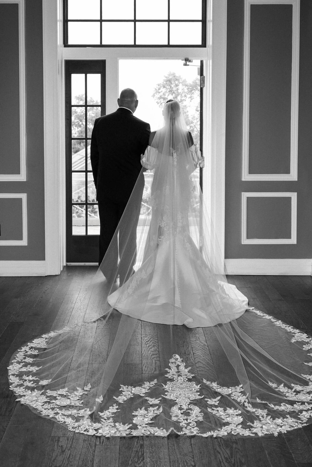 515-Harding-Waterfront-Estate-Toronto-Canada-Claire-Lawson-Crouse-Wedding-31