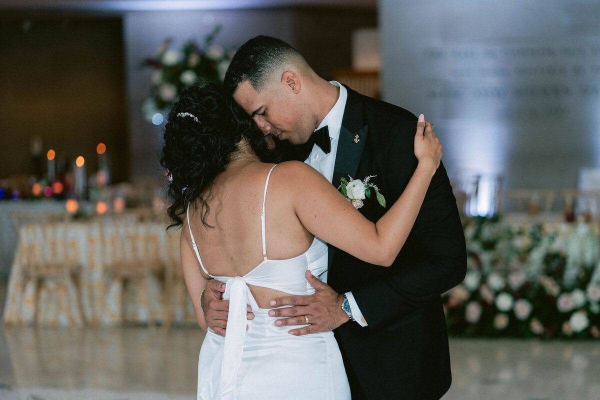 Luxury Wedding at The MEyerson Symphony Center in Downtown Dallas