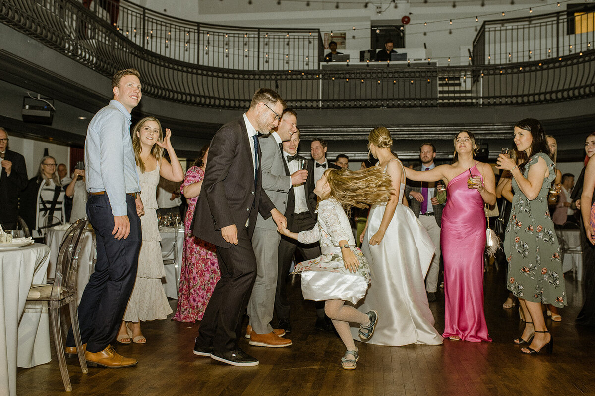 toronto-downtown-spadina-museum-the-great-hall-wedding-couples-session-summer-torontovibes-romantic-whimsical-artsty-indie-movie-687