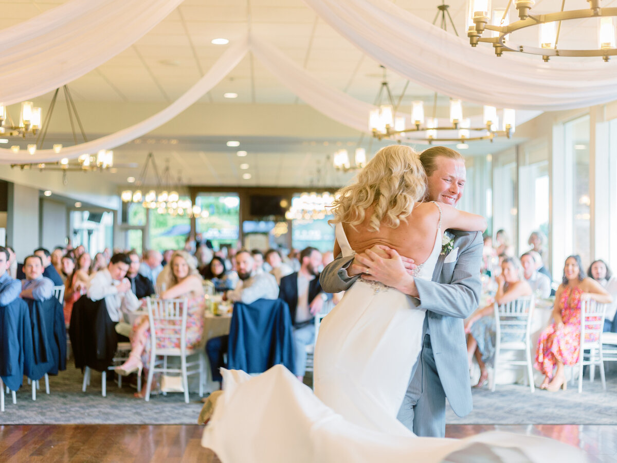 K+J_Hunt Valley Country Club_Luxury_Wedding_Photo_Clear Sky Images-109
