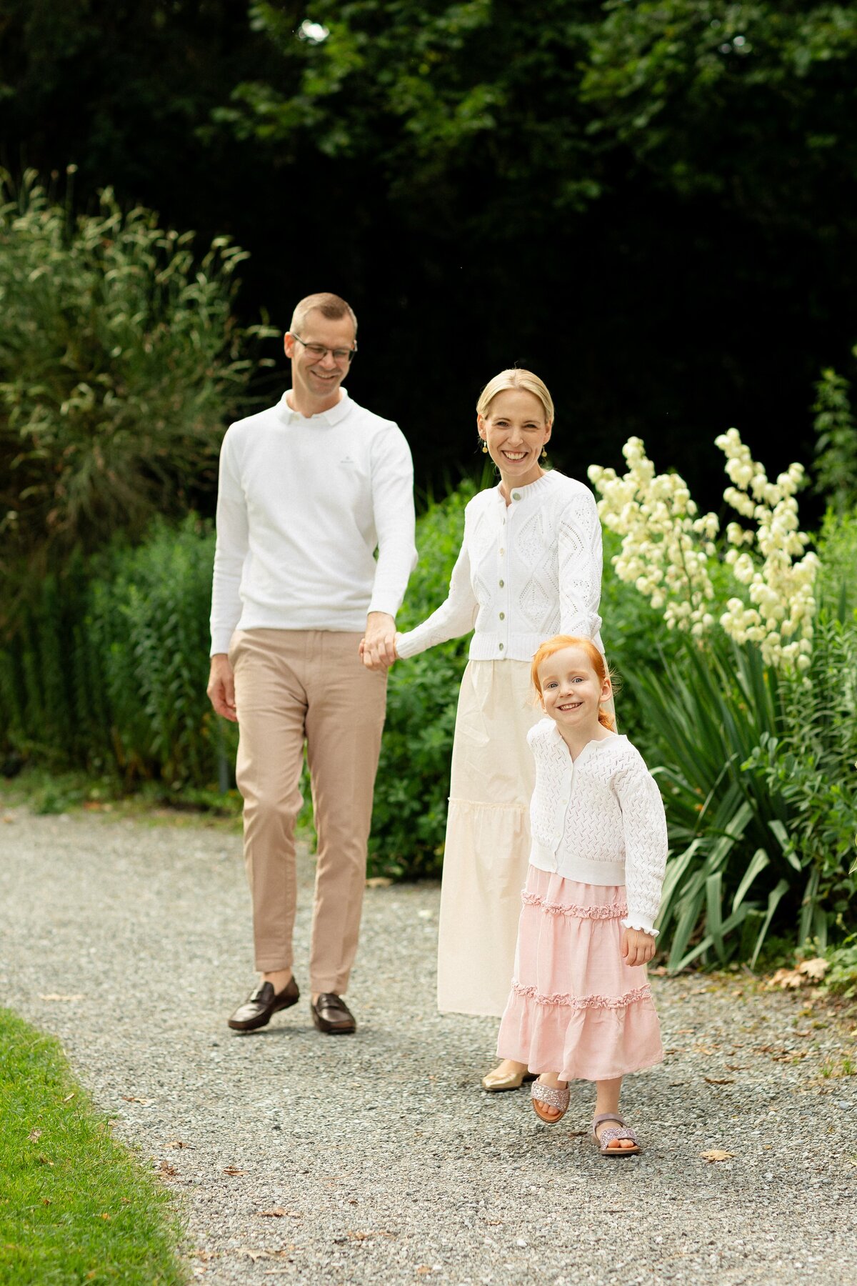 Familienfotos-Familienshooting-Familienfotograf-Zuerich-Park-im-Grünen-2025-40-AR9A4707