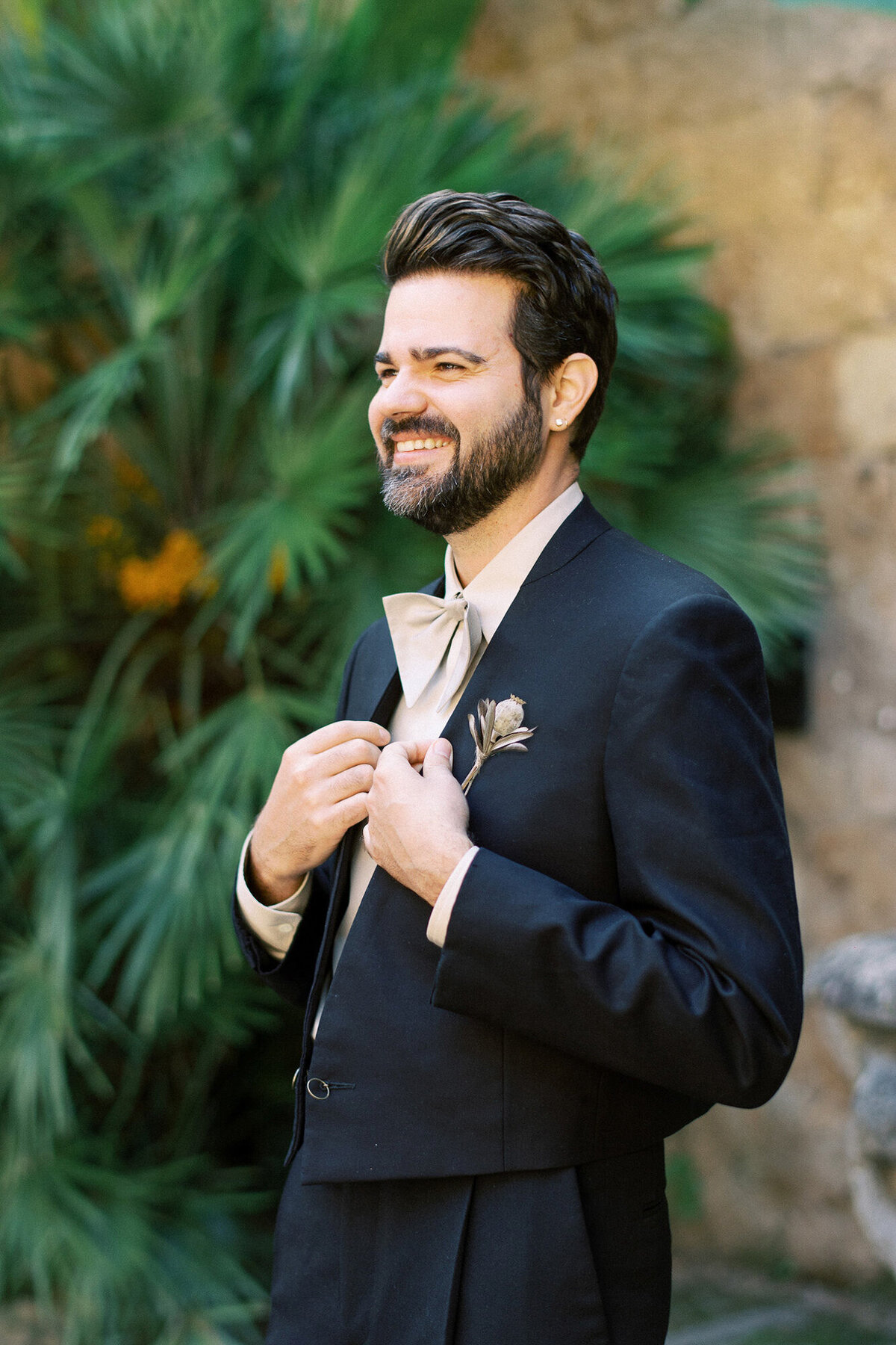 Maïlys Fortune Photography Husband Wife Wedding Weddings Photography France Switzerland Italy Timeless Dreamy Imagery Bilingual French English Destination Weddings Destination Wedding Provence French Riviera Paris Lake Como Tuscany108