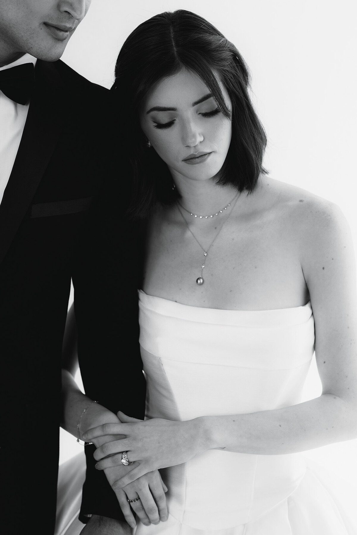 JulieTrinhPhotographyNebraskaWeddingDayMagazineFW2025-6