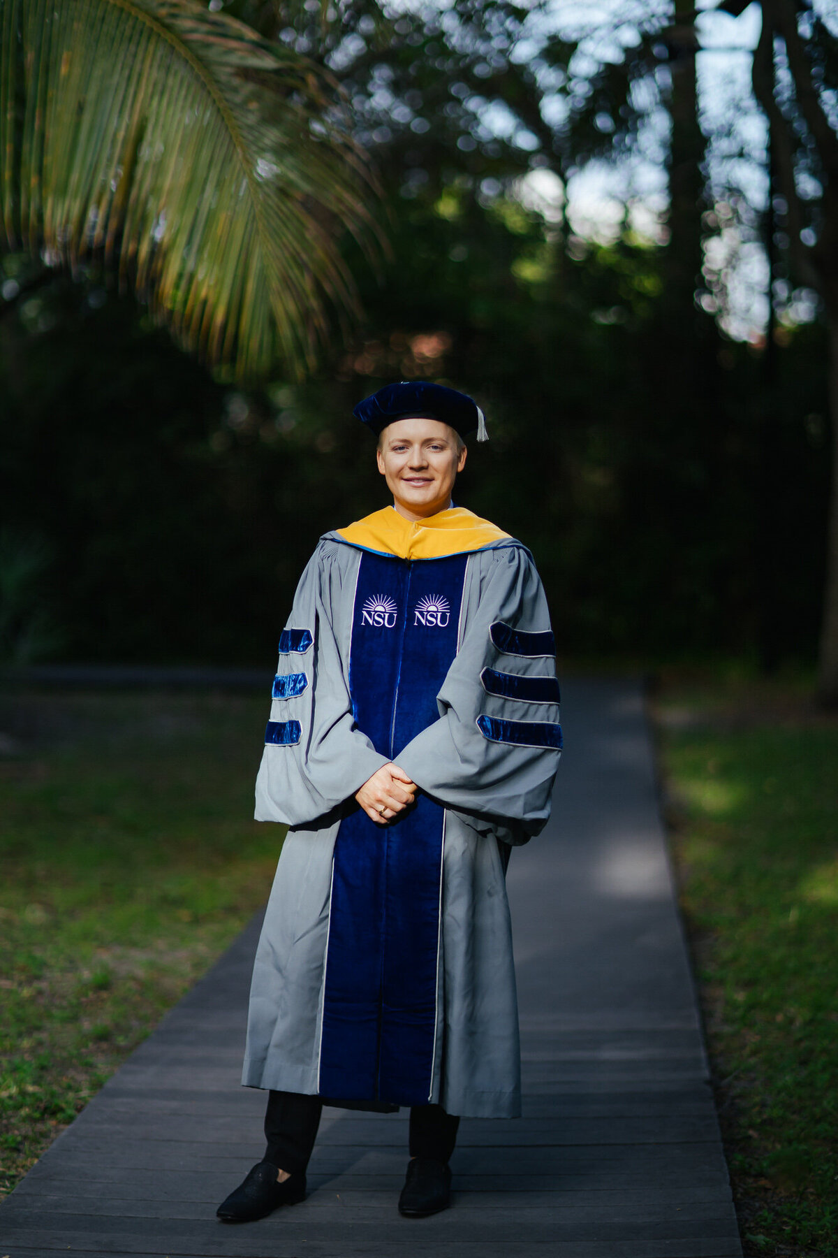 Nova-Southeastern-Graduation-Portraits-Tiny-House-Photo-5