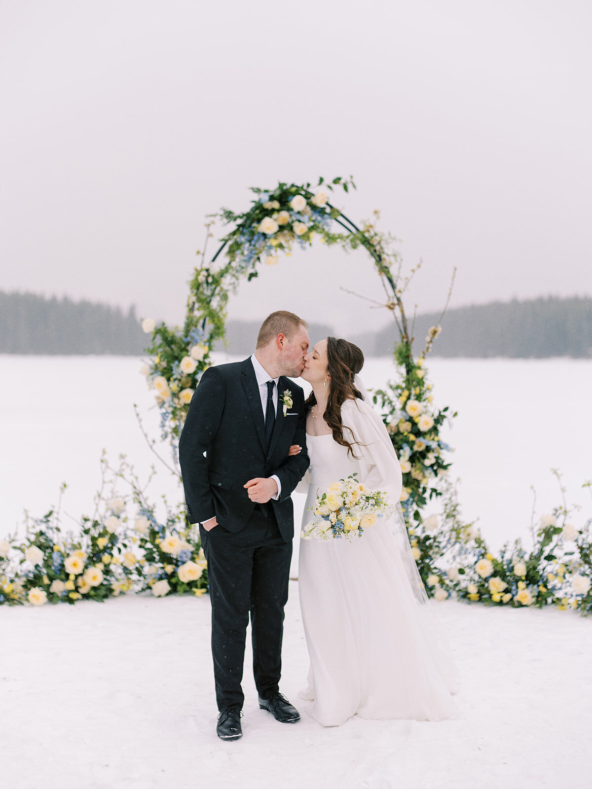 raven-alexandra-signature-weddings-calgary-banff-jasper-alberta-saskatoon-saskatchewan-luxury-wedding-planner-k-and-t-wedding-589