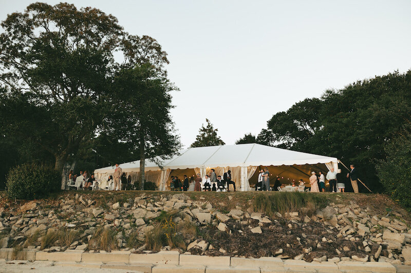 finer-points-coastal-westside-inn-manteo-wedding00003