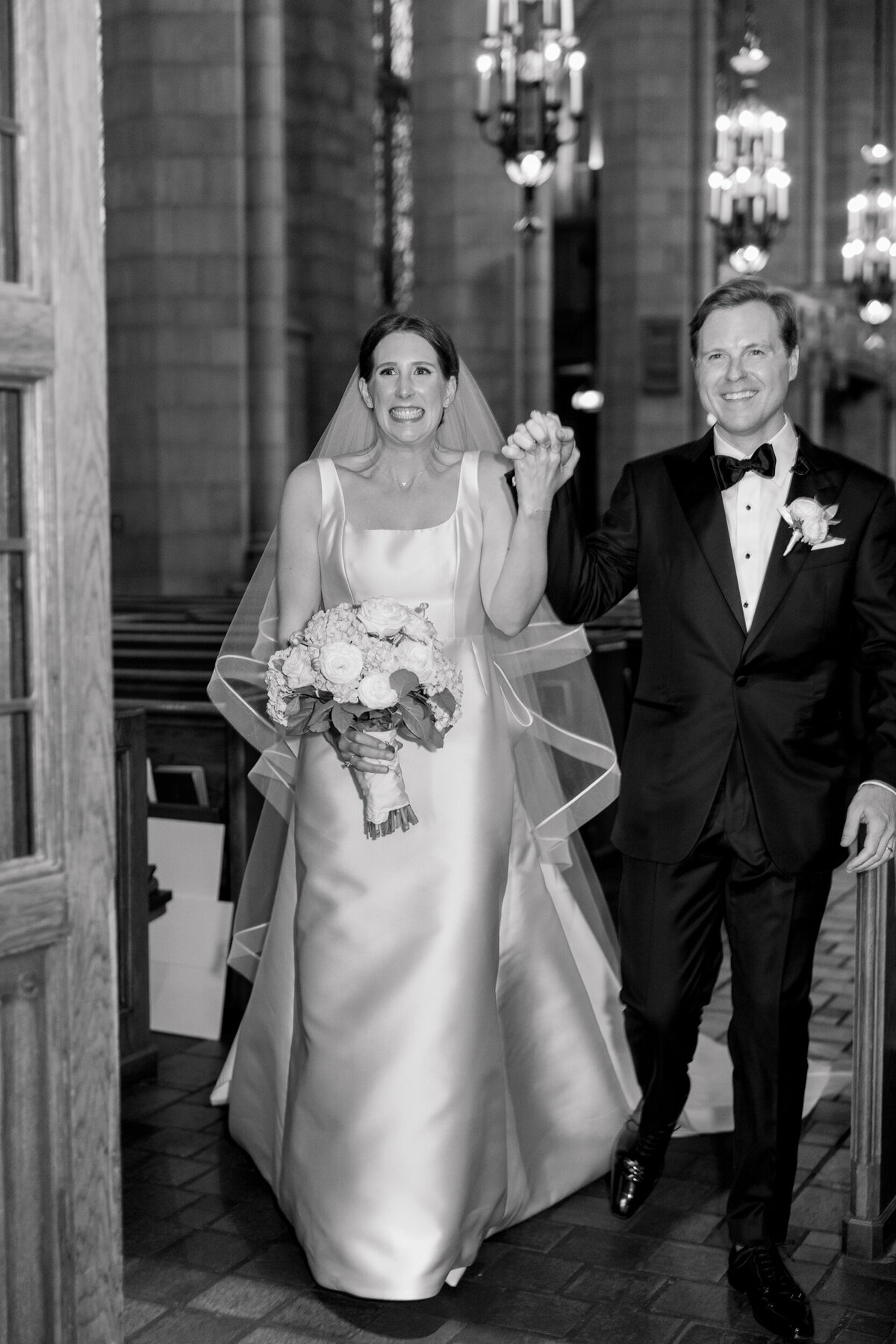 Lexi Benjamin Photography_Reynolds Chicago History Museum Wedding_07.06.24-268