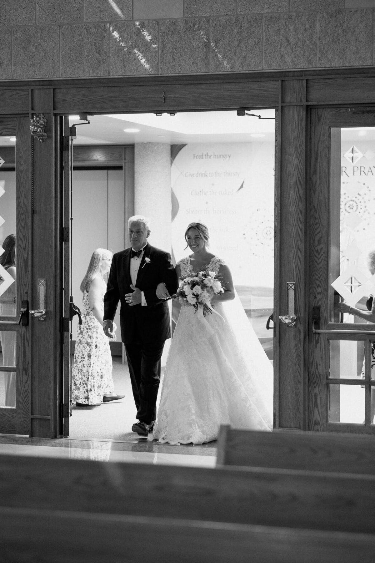 Nichole-Babiez-Photography-Dunham-woods-Geneva-Illinois-Wedding-luxury-editorial-timeless-modern-candid-bride-inspiration-chicago-photographer--28