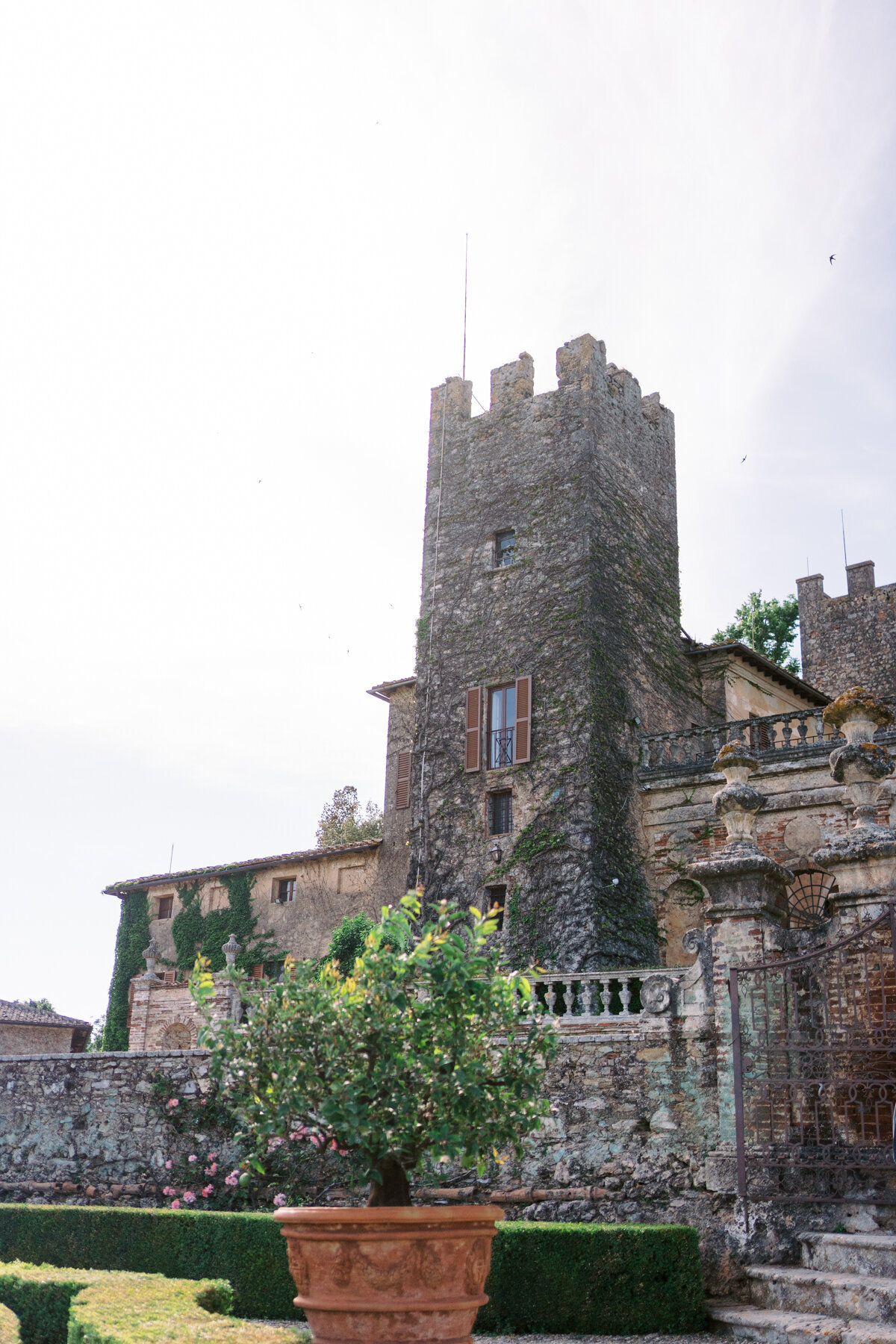 Castello-di-Celsa-Destination-Wedding-45