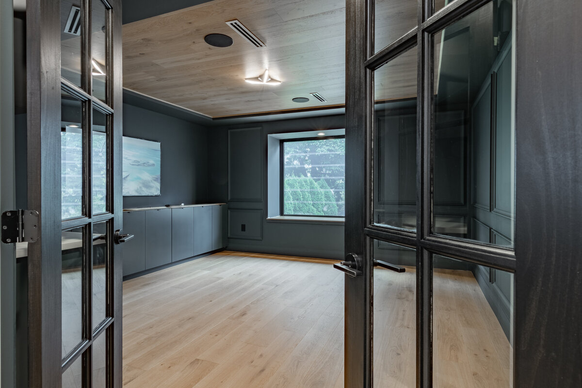 112 E 19th Ave-35