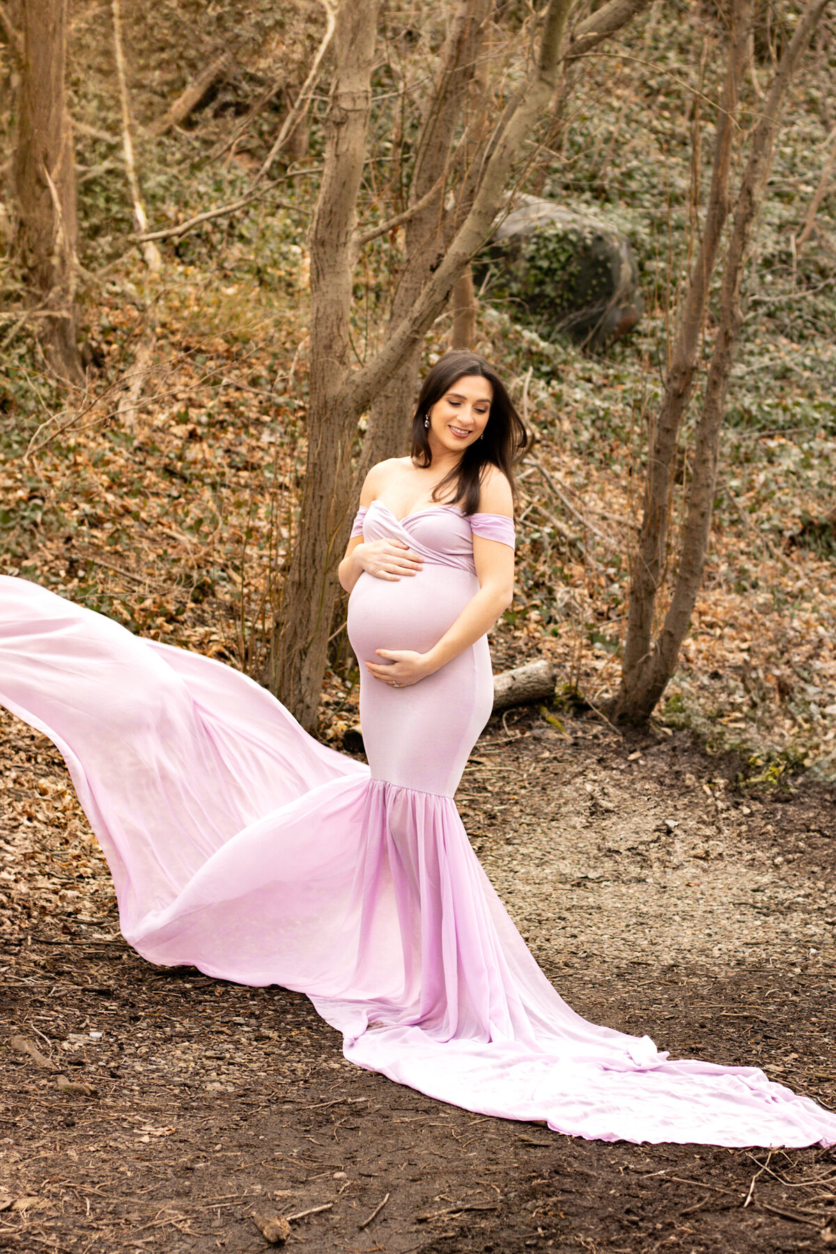 expecting-mom-outdoor-session-crocheron-park
