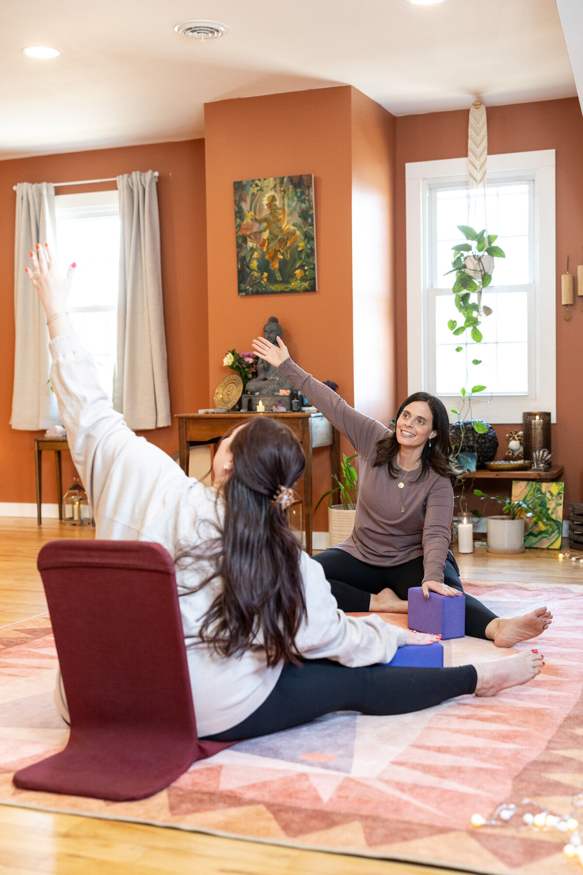 SHP_133_Syr-Therapeutic-Yoga_SHP_4057