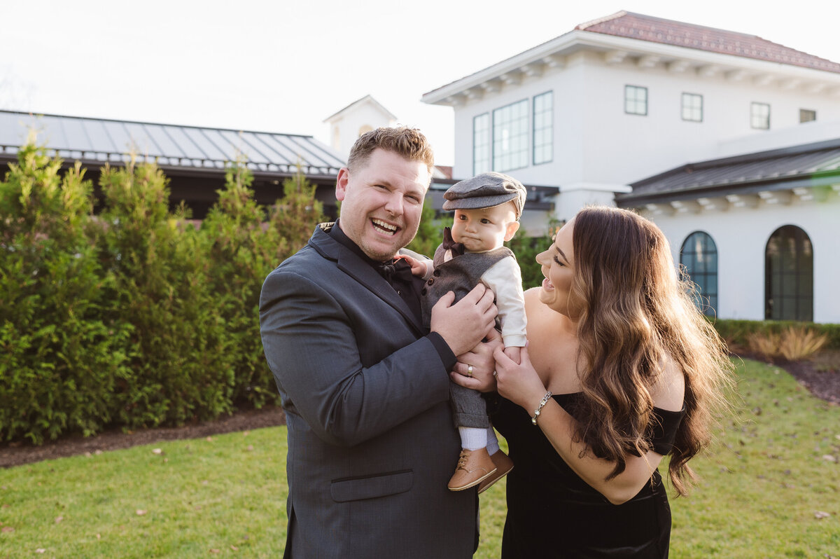 whimsical-wedding-photographer-nj-by-suess-moments-at-the-perona-farms-refinery