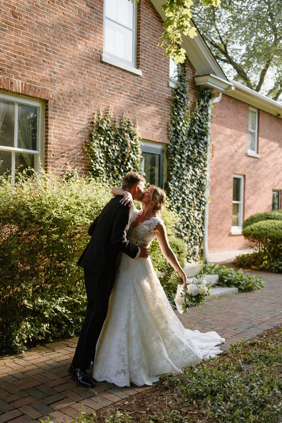 Nichole-Babiez-Photography-Dunham-woods-Geneva-Illinois-Wedding-luxury-editorial-timeless-modern-candid-bride-inspiration-chicago-photographer--87