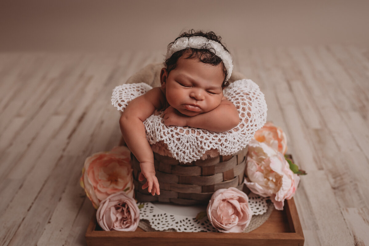 Atlanta, GA maternity and newborn photographer. Atlanta newborn photographer. Marietta GA maternity and newborn photographer