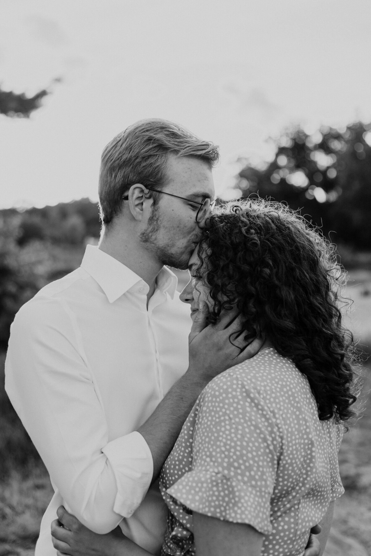 Elja & Rienk tijdens hun loveshoot in Noord-Nederland