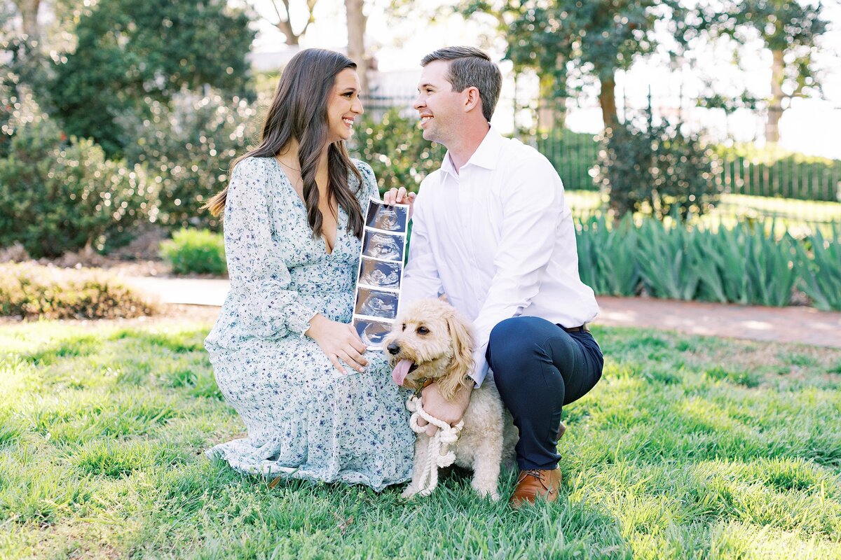 maternity session outdoors