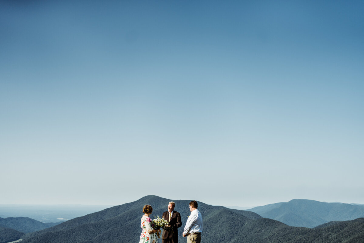 small-weddings-charlottesville-photographer-19