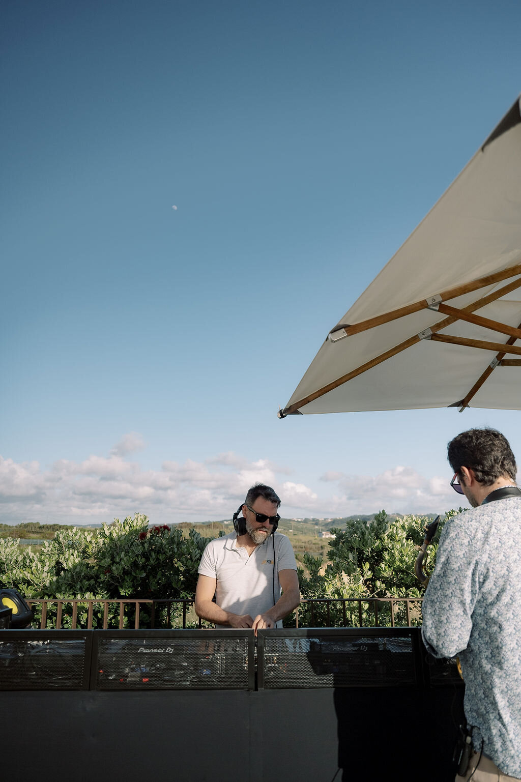 CocktailHour_TaraRichie_PortugalWedding_Ericeria_Photo-220