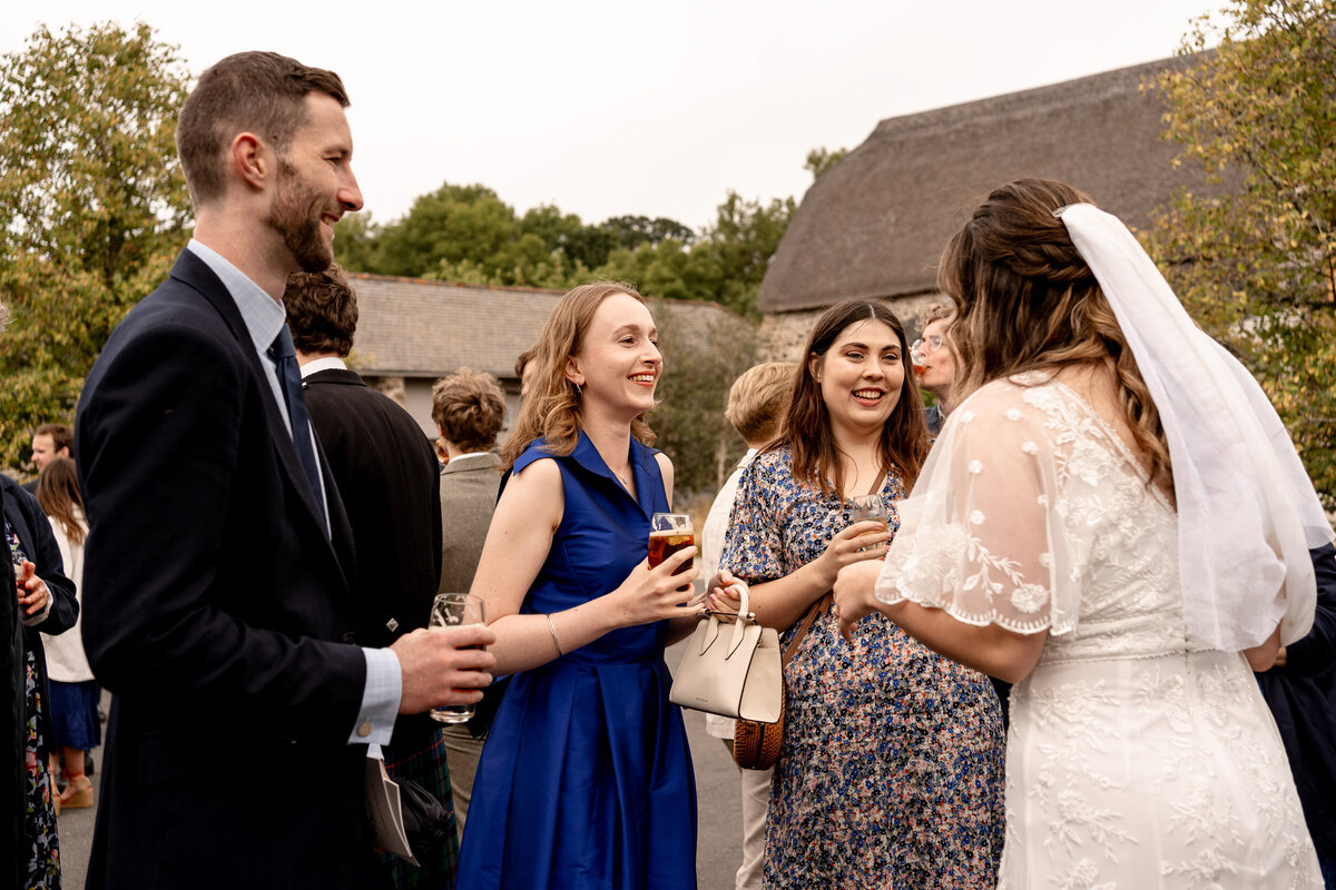 great-barn-devon-wedding-photographer-jasmine-leo-28