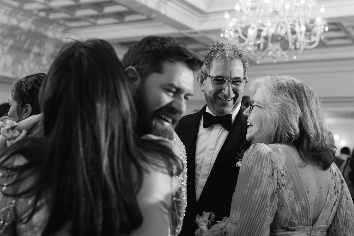 Kate Neal Photography - Hampons - New York - Long Island - Beach Wedding - Documentary Wedding Photographer-4
