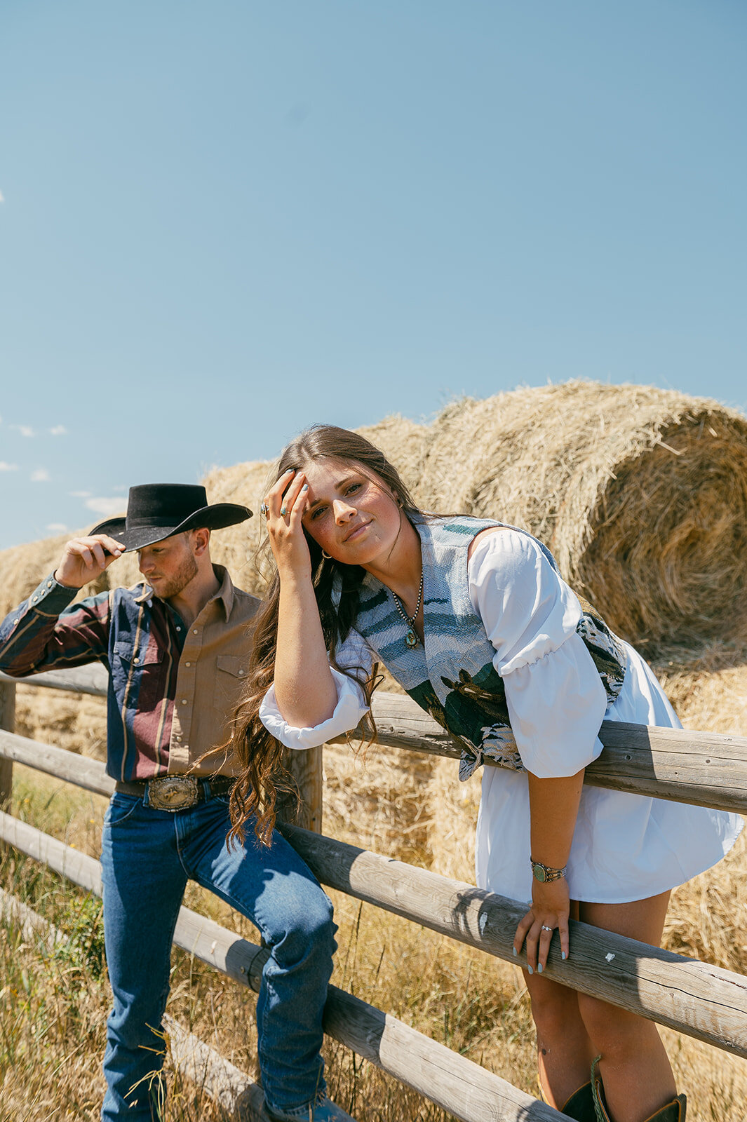 presley-gray-photo-haybale-forest-montana-elopement-7612