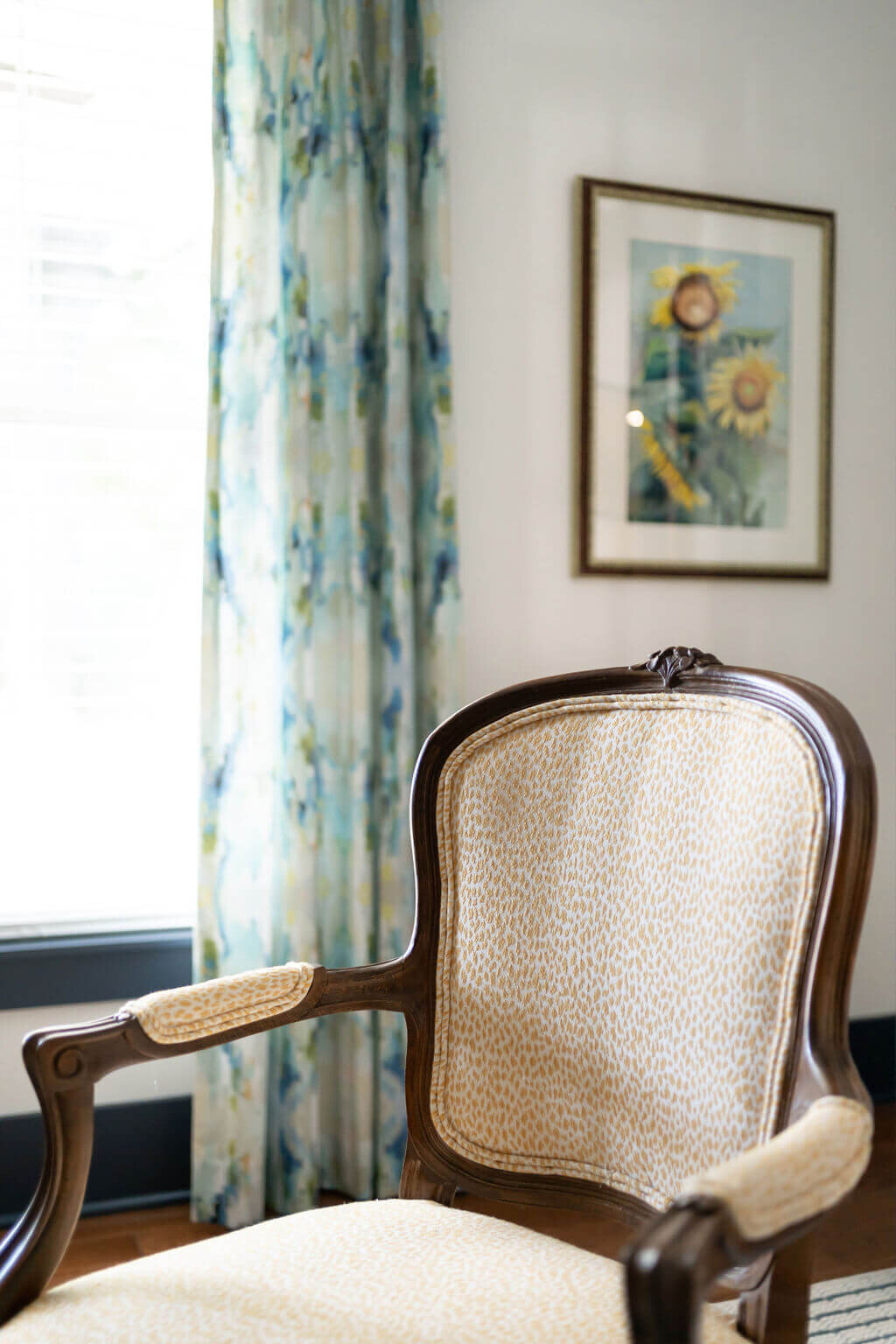 sweet southern home craftsman cutie wooden armchair with ivory cushion
