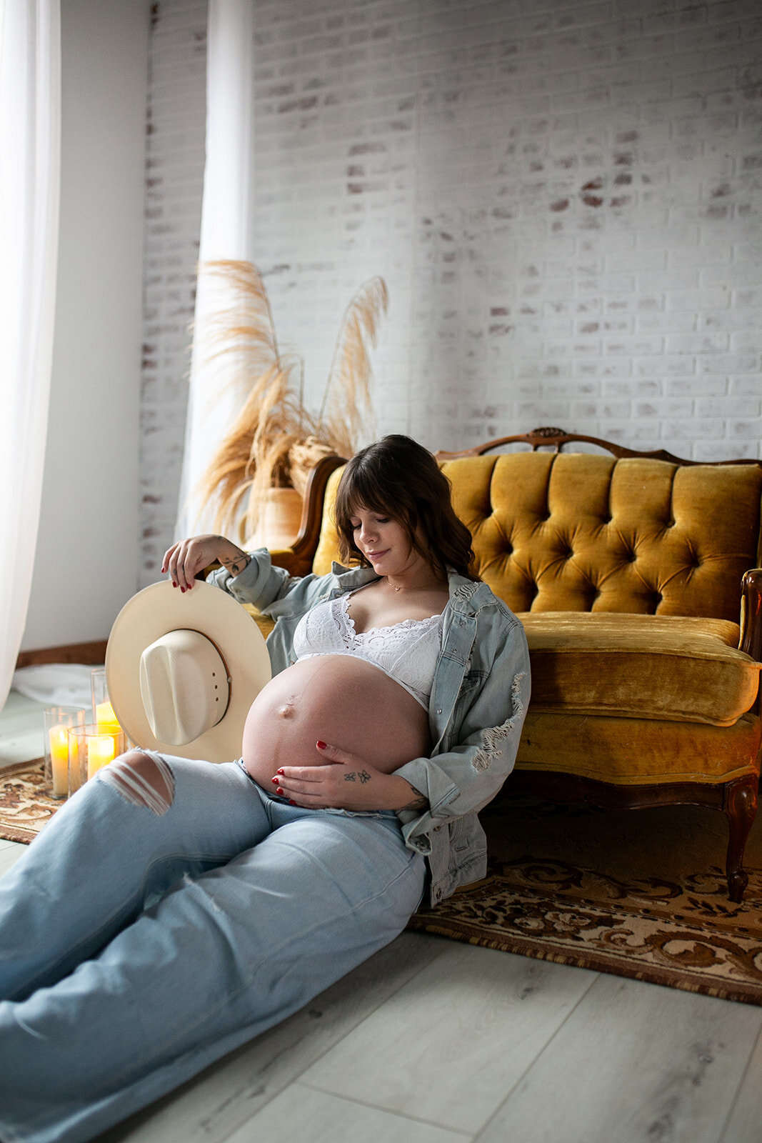 Western-Maternity-Boudoir-30