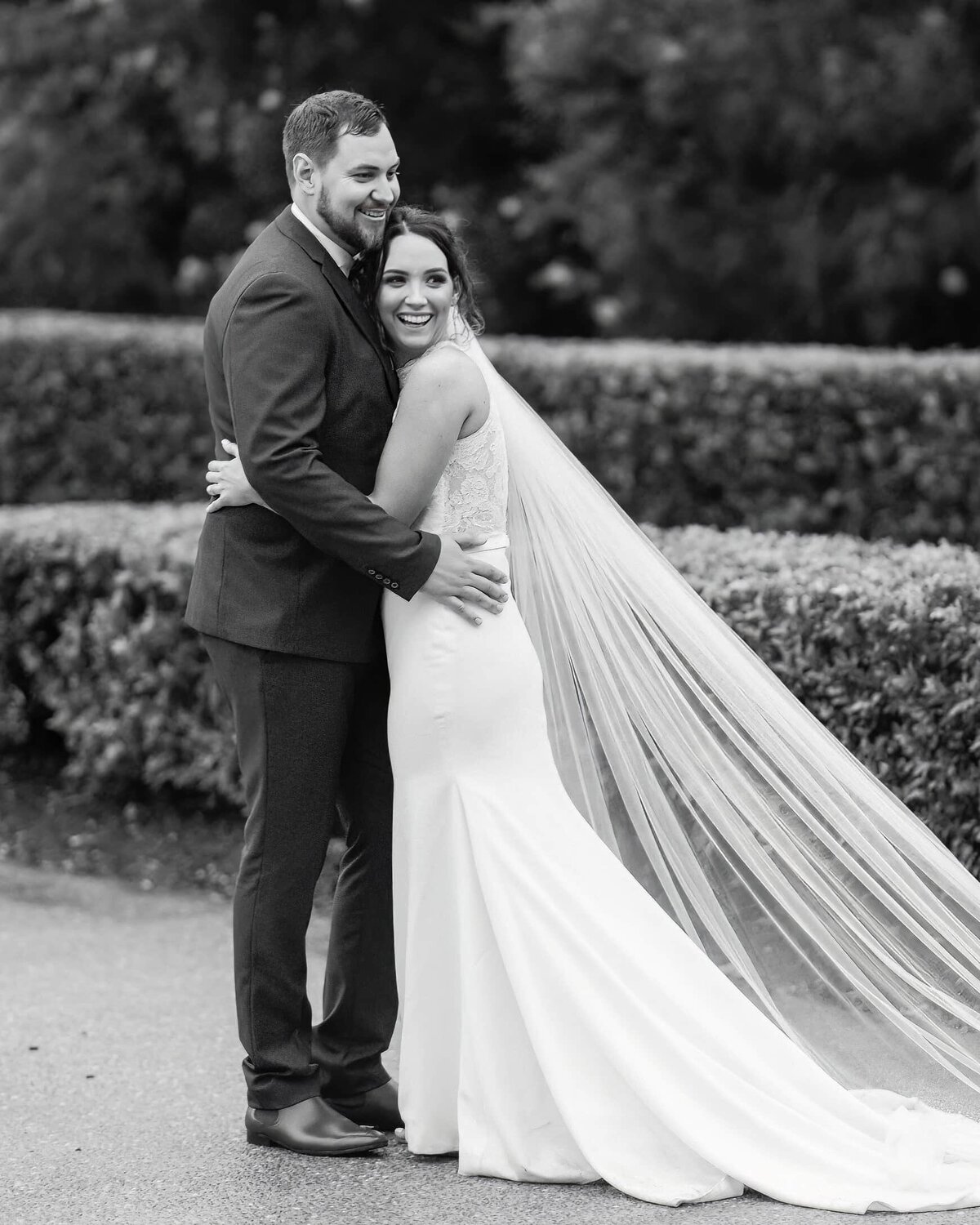 Couple photoshoot after their wedding in Sirromet Winery