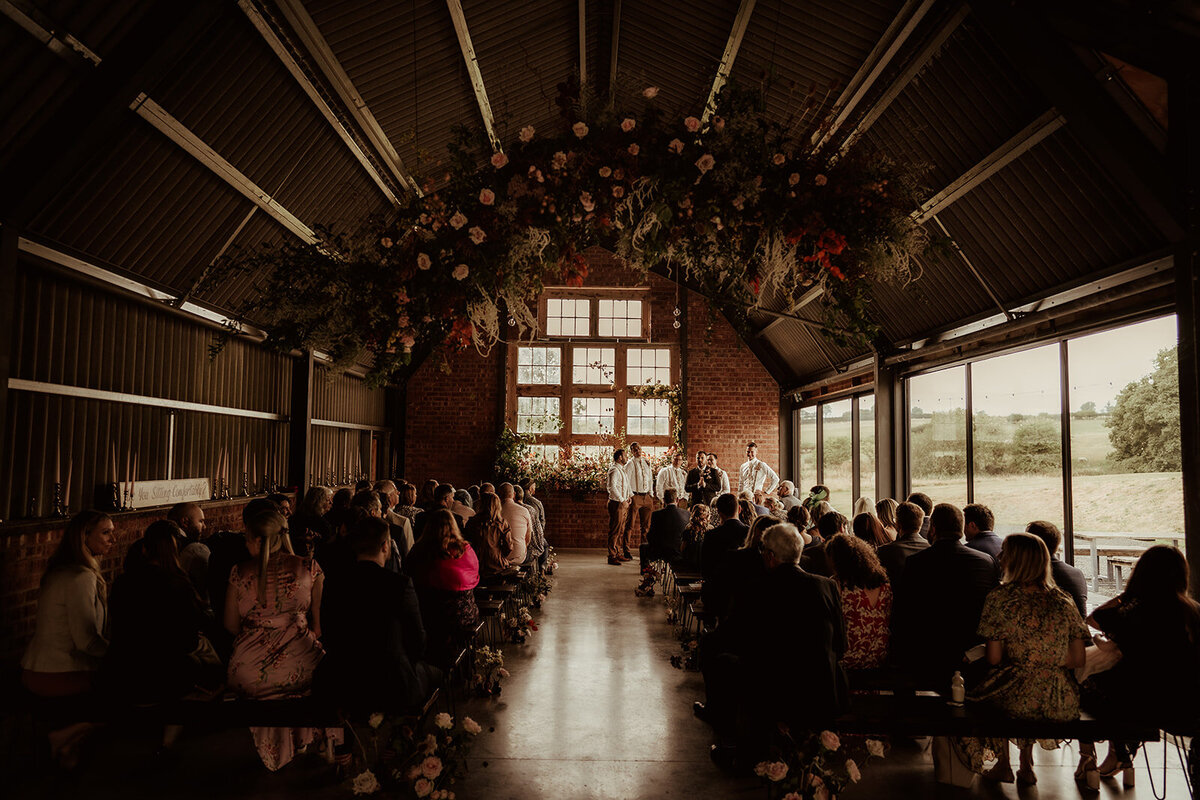 Early Autumn Statement Wedding The Giraffe Shed (32)