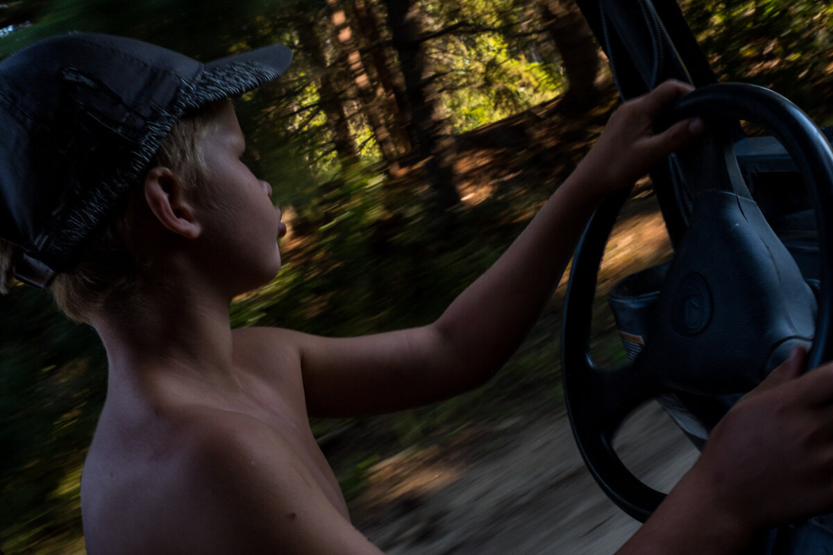 worlds-best-doucmentary-photographer-kirsten-lewis008